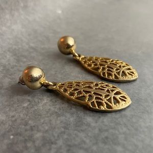 antique feather drop earrings